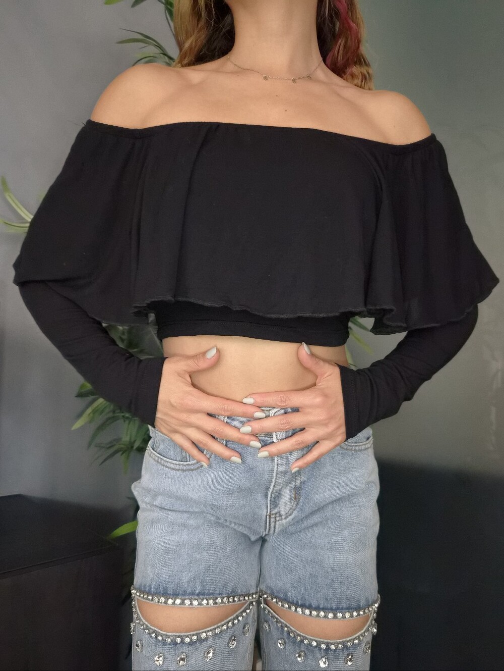 ☆5/$15☆Forever 21 Black Off-Shoulder Ruffle Crop Top | Size S